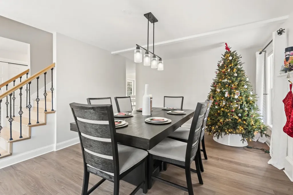 274 Aaron Drive Manchester NH 03109