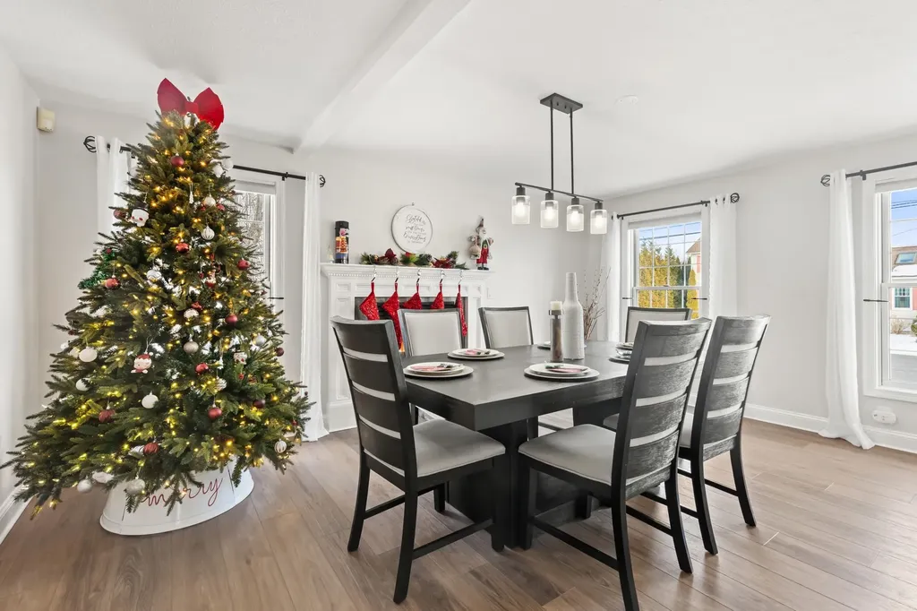 274 Aaron Drive Manchester NH 03109