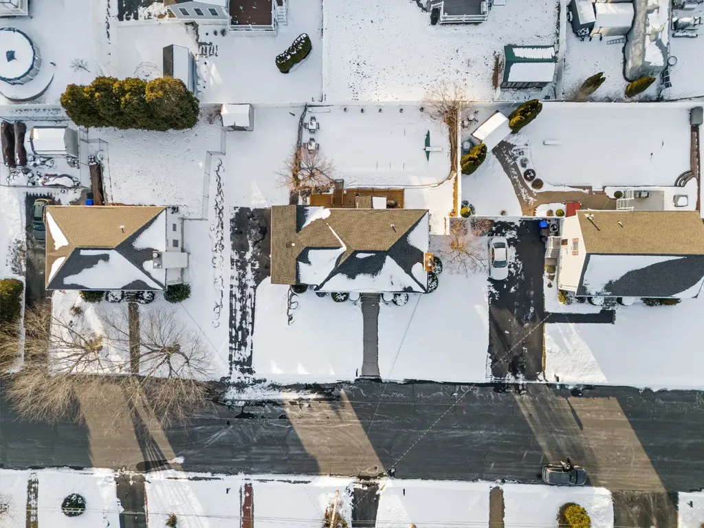 274 Aaron Drive Manchester NH 03109