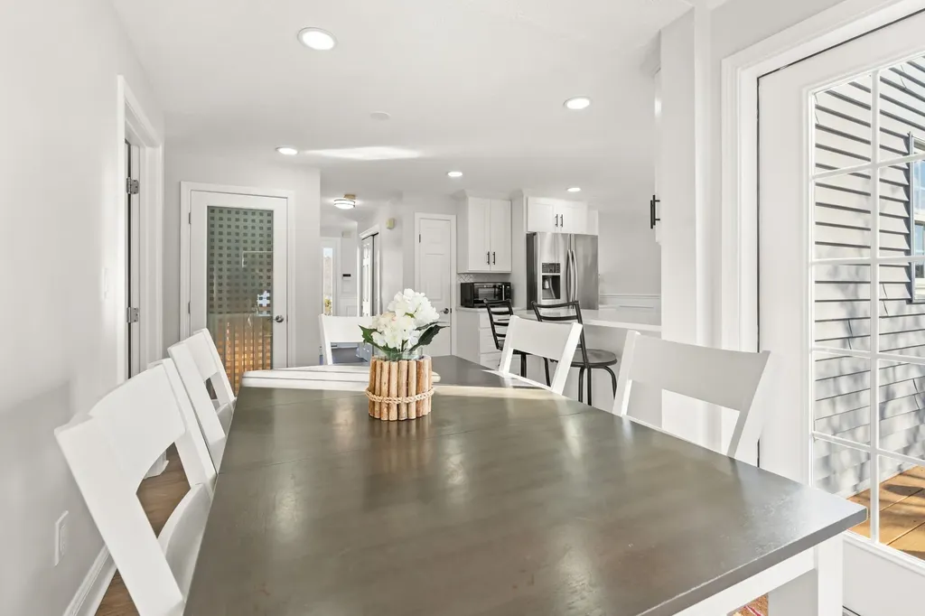 274 Aaron Drive Manchester NH 03109