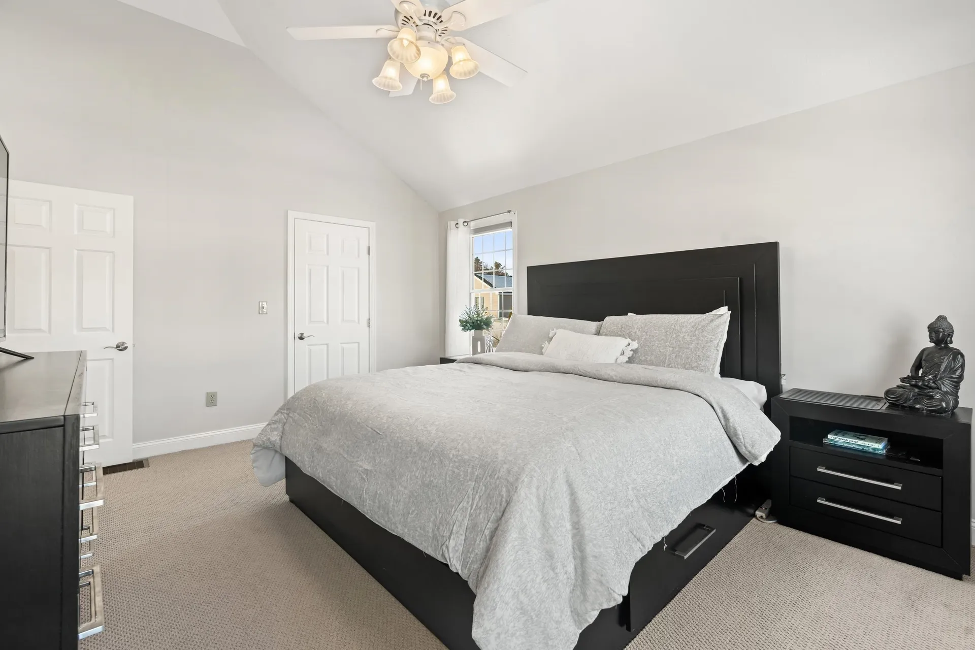 274 Aaron Drive Manchester NH 03109