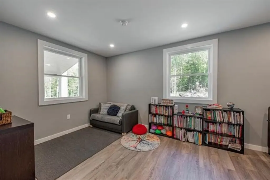 362 Cross Road Rumney NH 03266