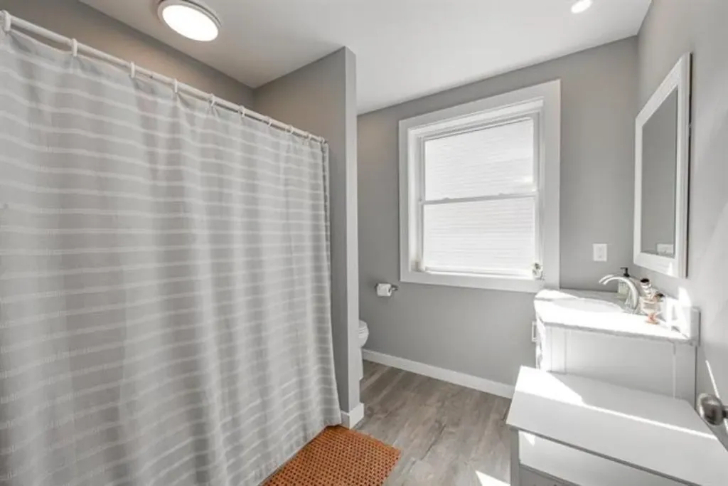 362 Cross Road Rumney NH 03266