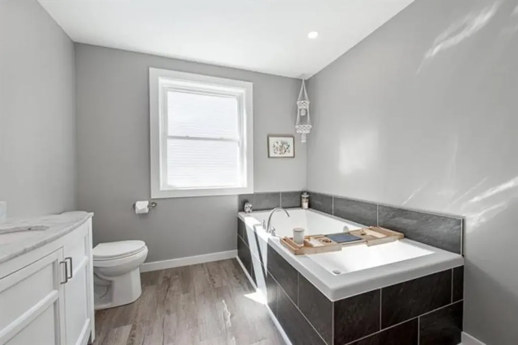 362 Cross Road Rumney NH 03266