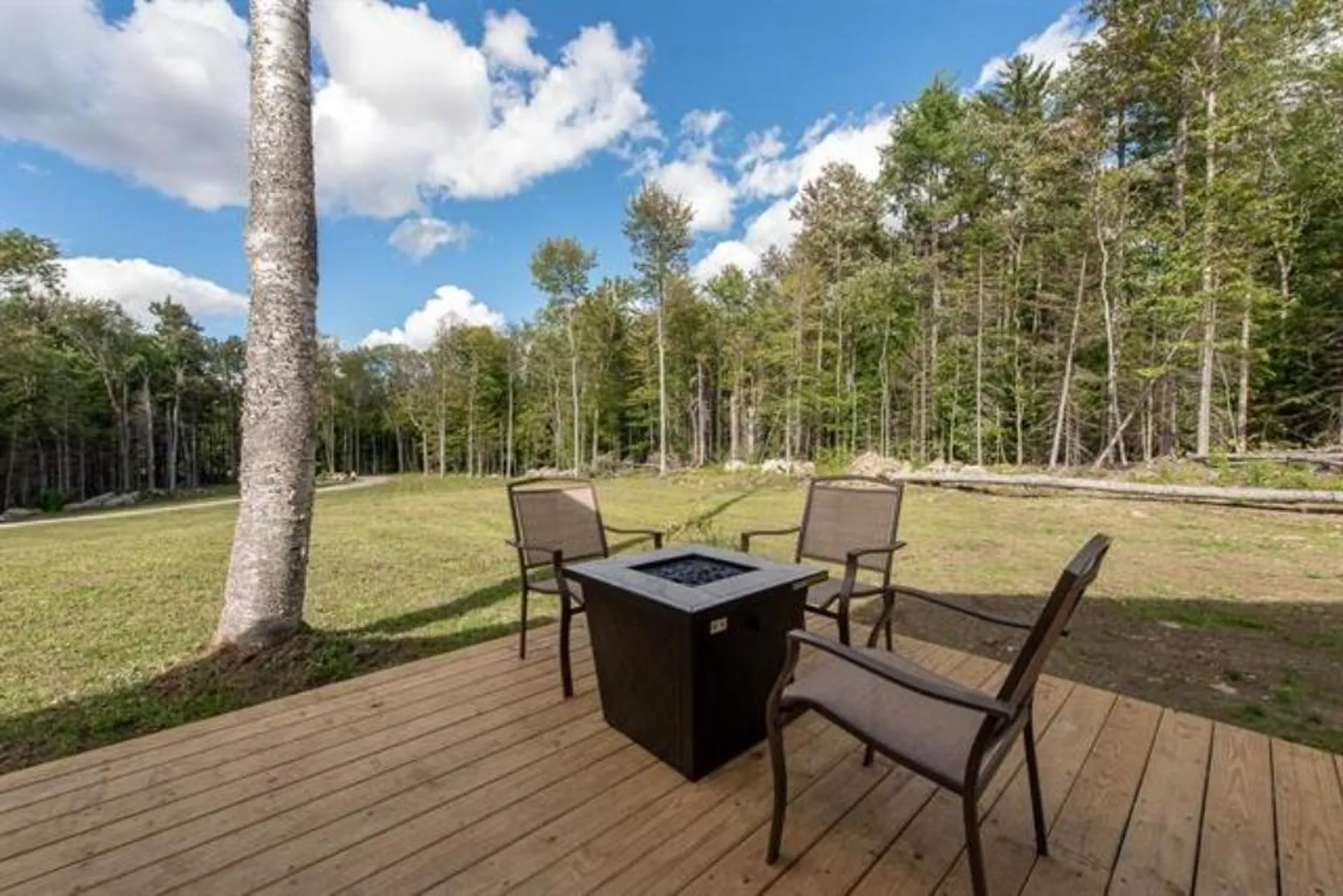 362 Cross Road Rumney NH 03266