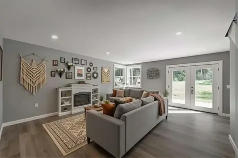 362 Cross Road Rumney NH 03266