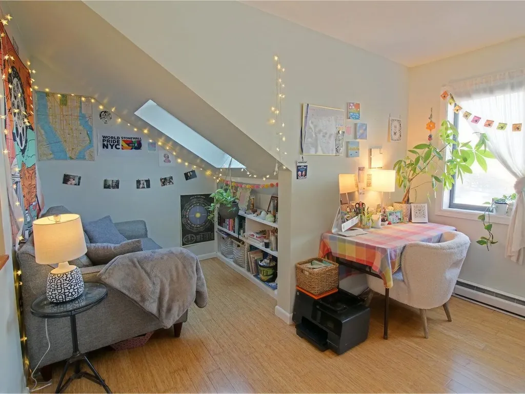 8 Chelsea Circle South Burlington VT 05403