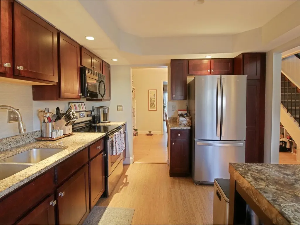 8 Chelsea Circle South Burlington VT 05403