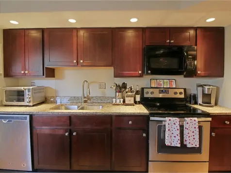 8 Chelsea Circle South Burlington VT 05403
