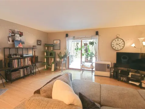 8 Chelsea Circle South Burlington VT 05403