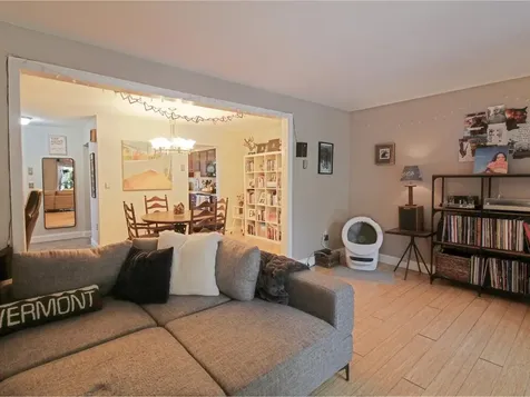8 Chelsea Circle South Burlington VT 05403