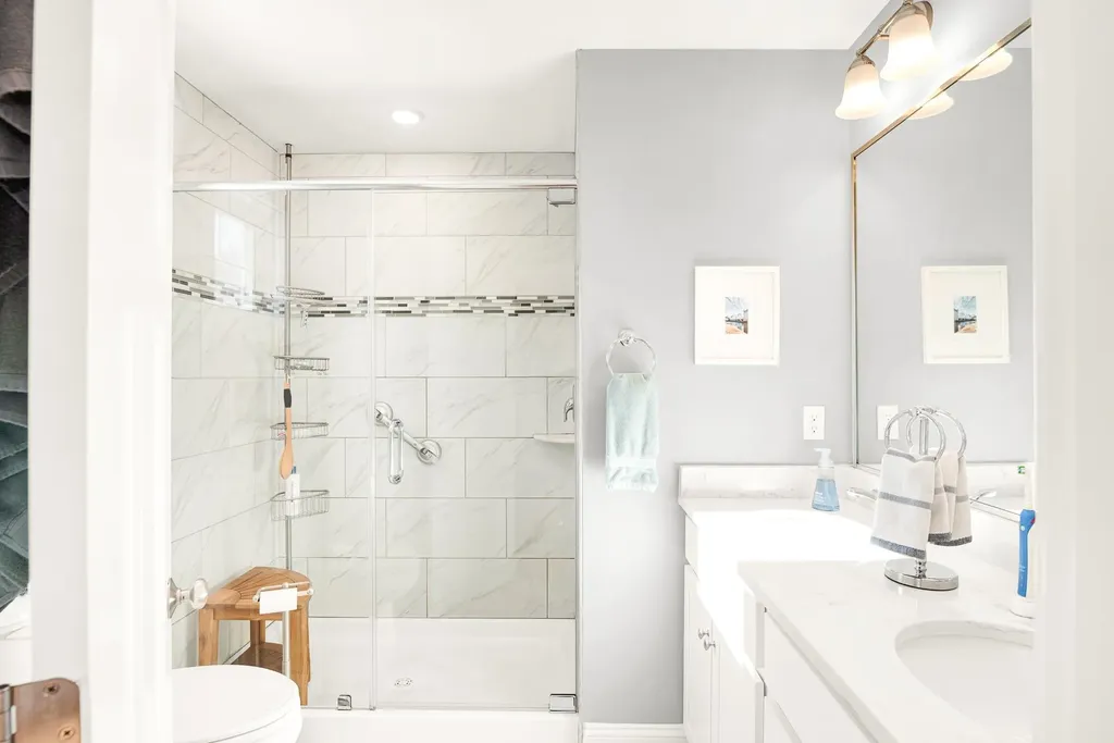 160 Emerald Lane Dover NH 03820