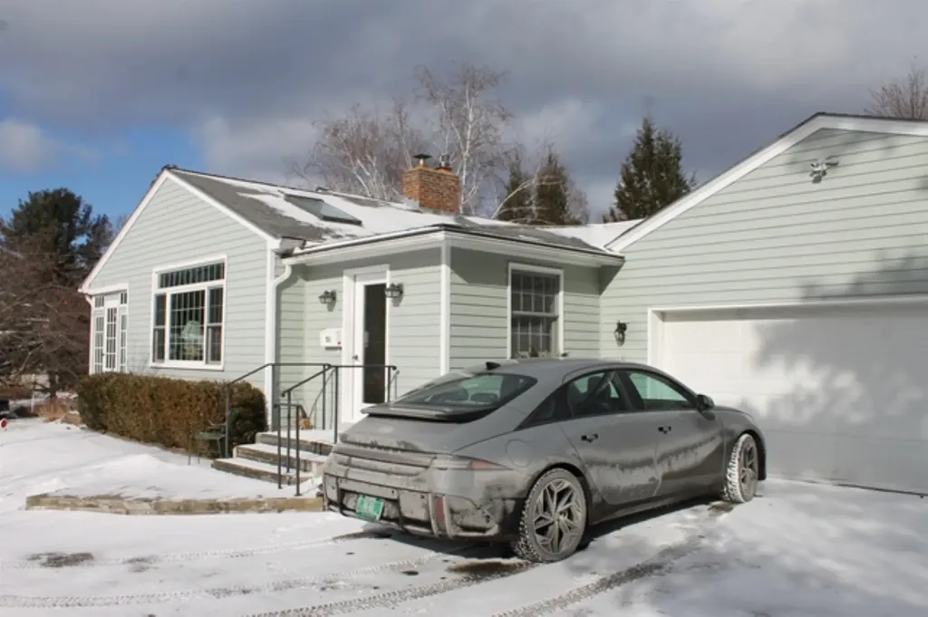 51 Grove Lane Shelburne VT 05482