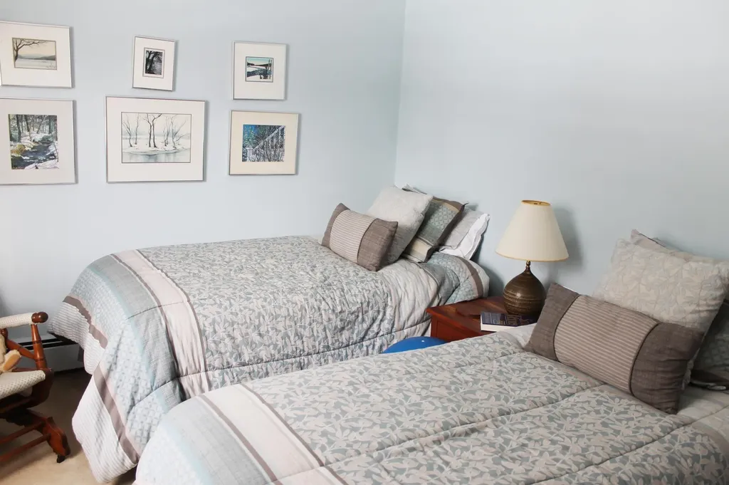 51 Grove Lane Shelburne VT 05482