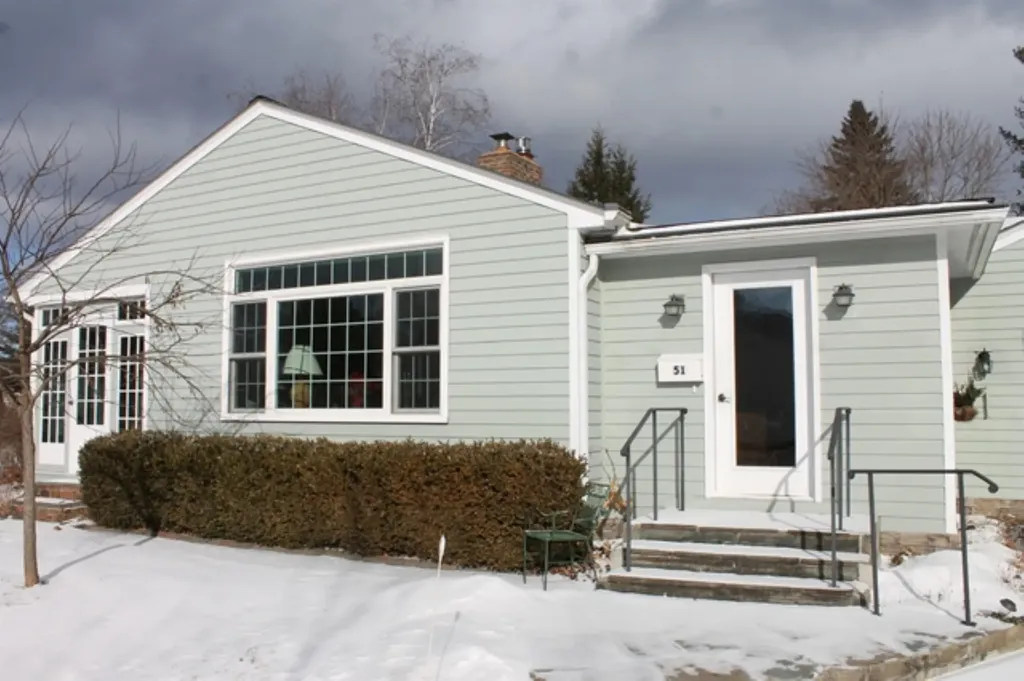 51 Grove Lane Shelburne VT 05482