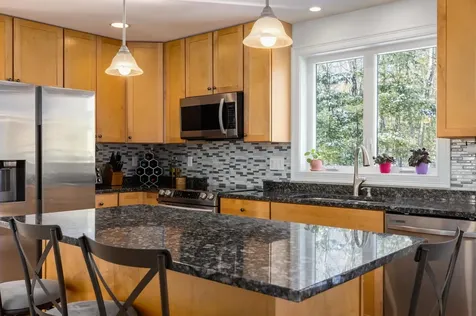 2 Wood Ridge Lane Exeter NH 03833