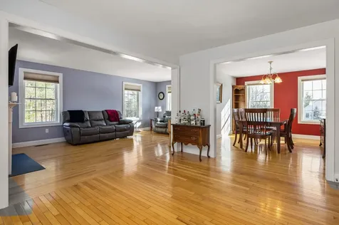 2 Wood Ridge Lane Exeter NH 03833