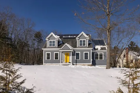 2 Wood Ridge Lane Exeter NH 03833