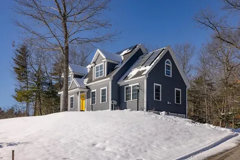 2 Wood Ridge Lane Exeter NH 03833