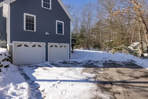 2 Wood Ridge Lane Exeter NH 03833