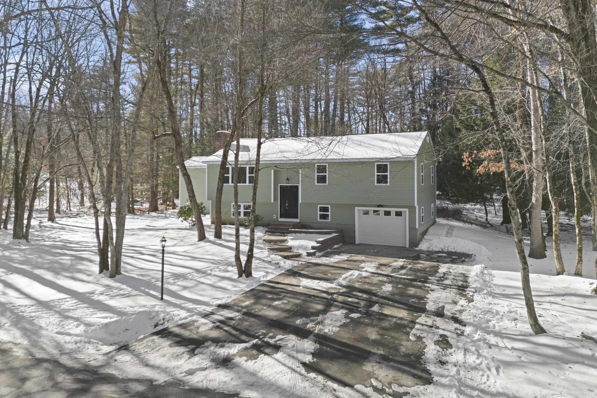 15 Craig Drive Merrimack NH 03054