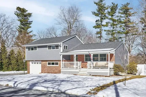 8 Ansel Street Salem NH 03079
