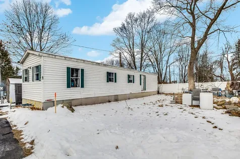 1338 Woodbury Avenue Portsmouth NH 03801