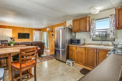 1338 Woodbury Avenue Portsmouth NH 03801