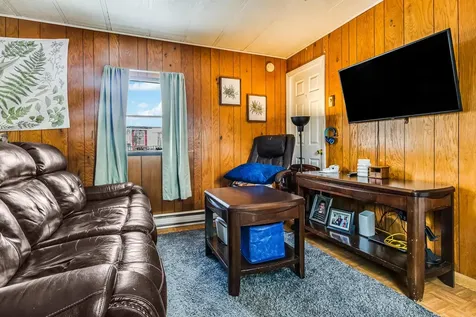 1338 Woodbury Avenue Portsmouth NH 03801