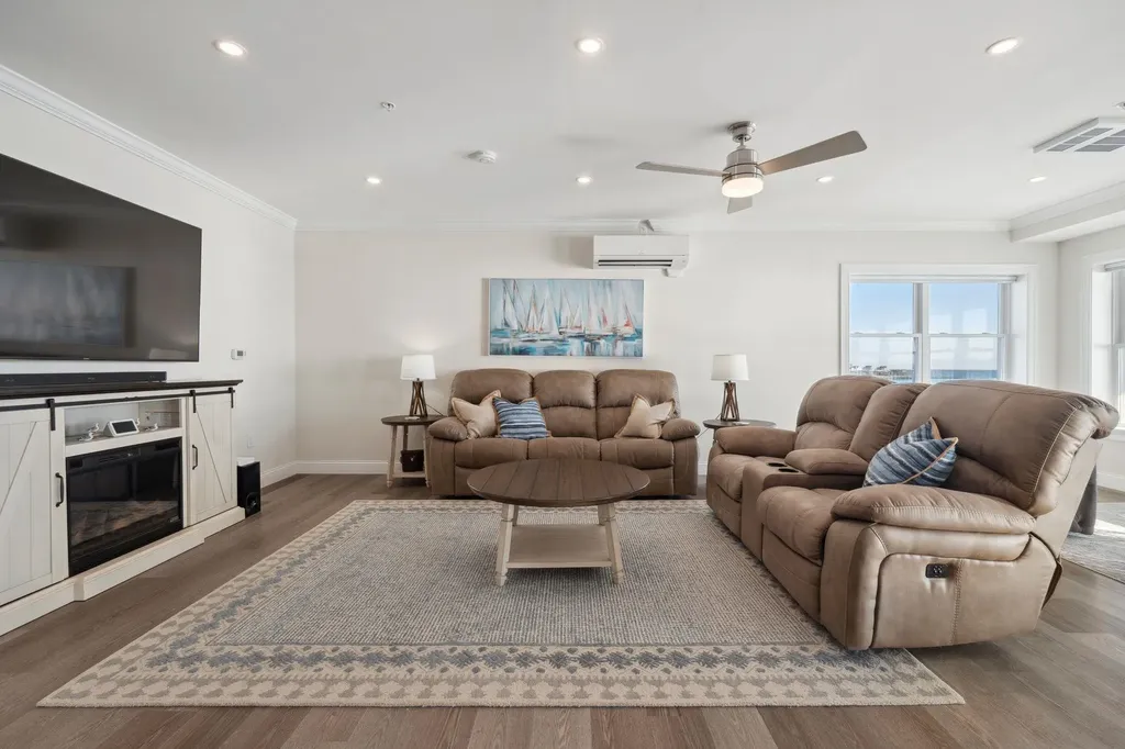 315 Ocean Boulevard Hampton NH 03842