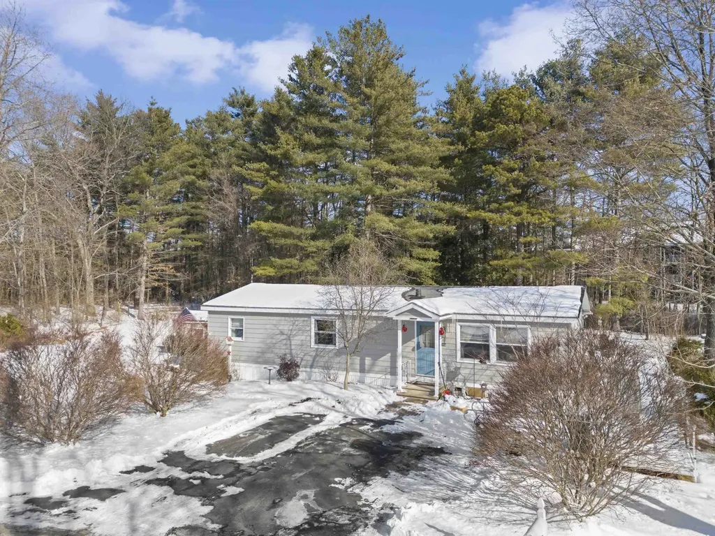 12 Fairfield Drive Concord NH 03301