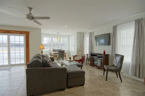 4 Spring Lane Eliot ME 03903