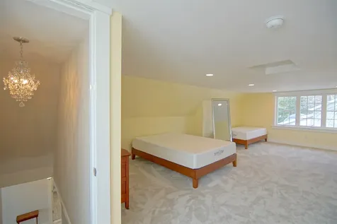 4 Spring Lane Eliot ME 03903