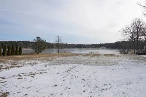 4 Spring Lane Eliot ME 03903