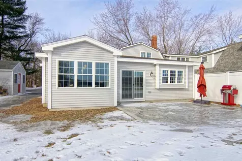 4 Spring Lane Eliot ME 03903