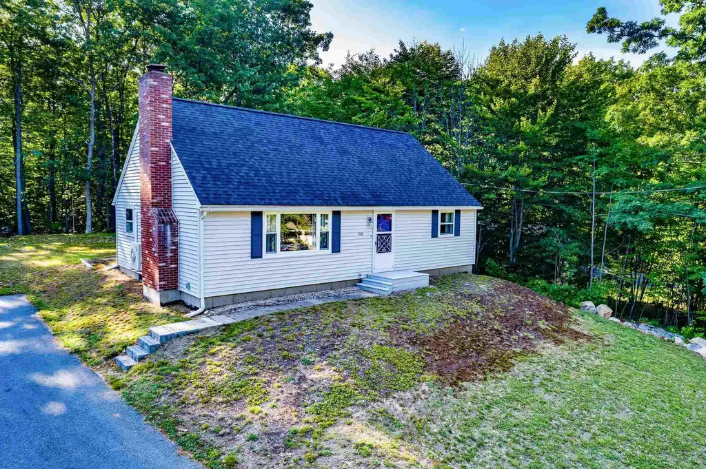 106 Woodvale Drive Laconia NH 03246