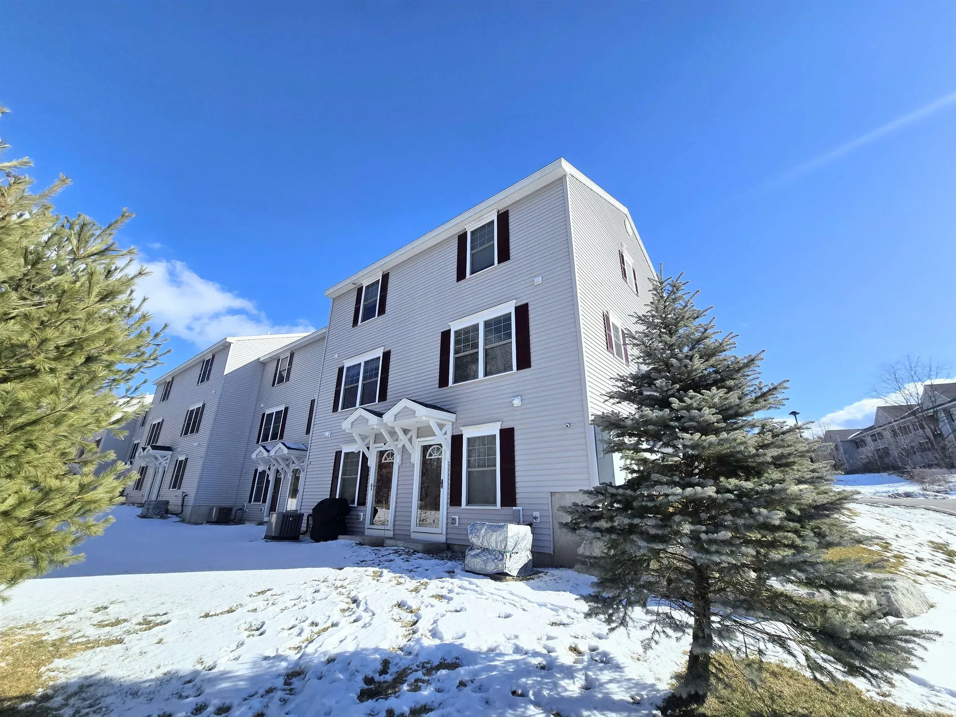 180 Karatzas Avenue Manchester NH 03104