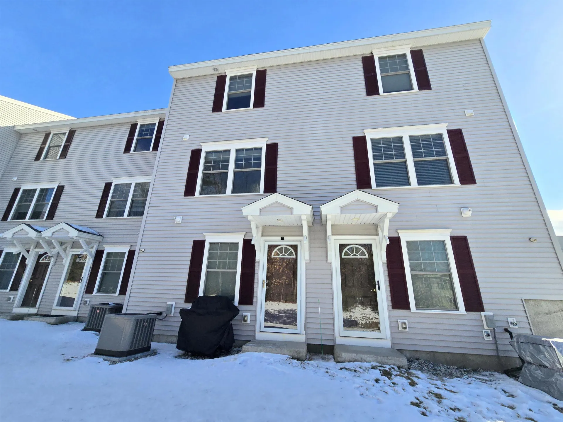 180 Karatzas Avenue Manchester NH 03104