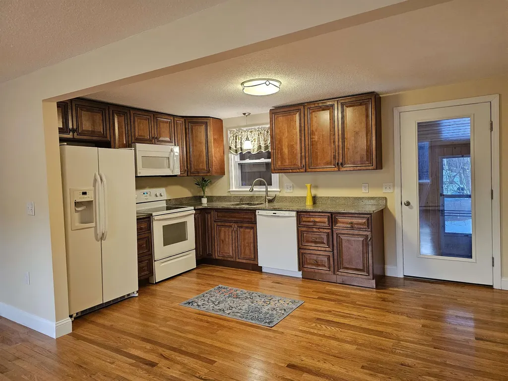 203 Bypass 28 Derry NH 03038