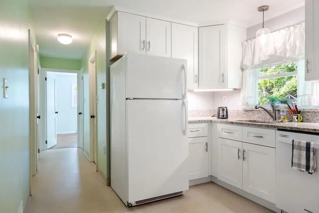 50 Suzanne Drive Portsmouth NH 03801