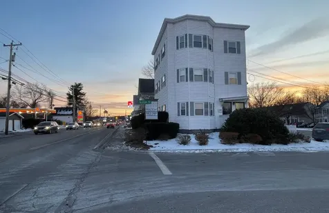 106 Schiller Street Manchester NH 03102