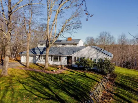 58 Ridgeview Lane New Boston NH 03070