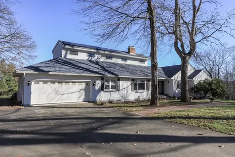 58 Ridgeview Lane New Boston NH 03070