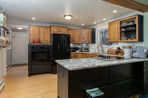 58 Ridgeview Lane New Boston NH 03070