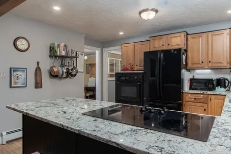 58 Ridgeview Lane New Boston NH 03070