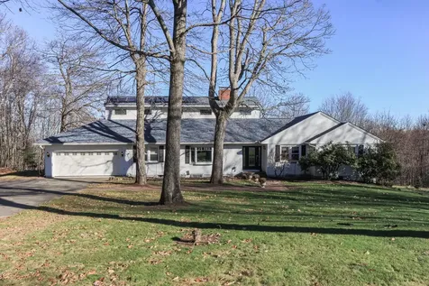 58 Ridgeview Lane New Boston NH 03070