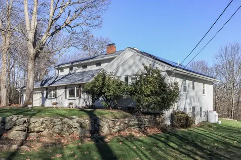 58 Ridgeview Lane New Boston NH 03070