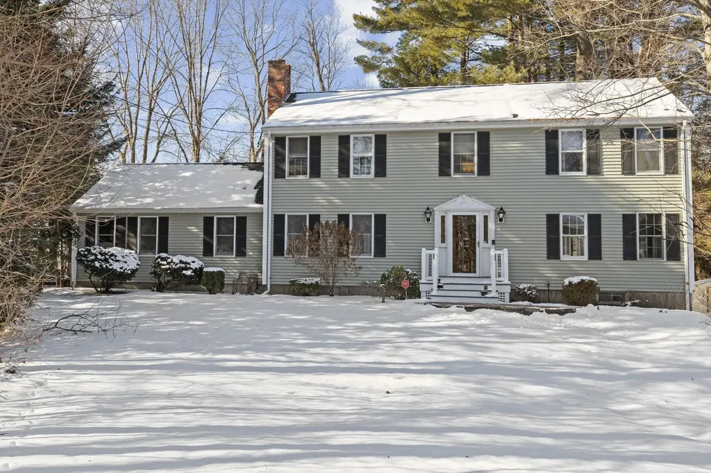 9 Little Pine Lane Exeter NH 03833