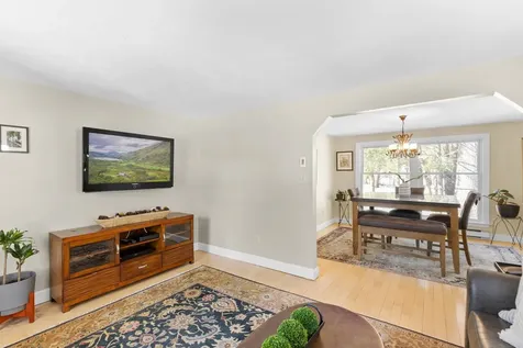 9 Little Pine Lane Exeter NH 03833