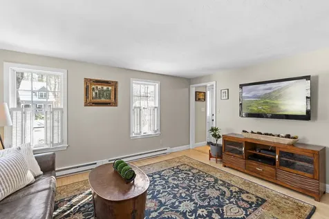 9 Little Pine Lane Exeter NH 03833